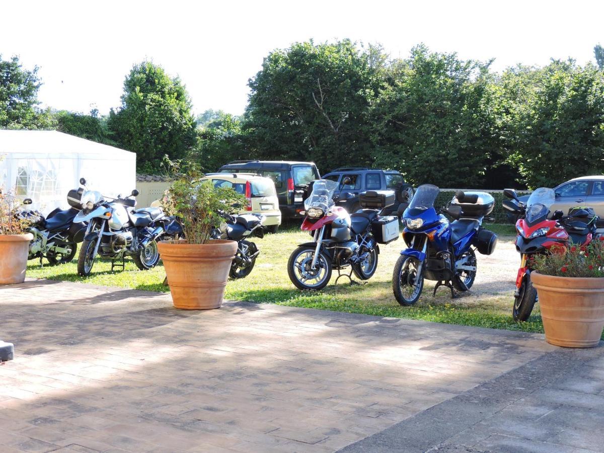 Casale Fedele Family Relax B&B Vicino Al Borgo Ronciglione  Luaran gambar