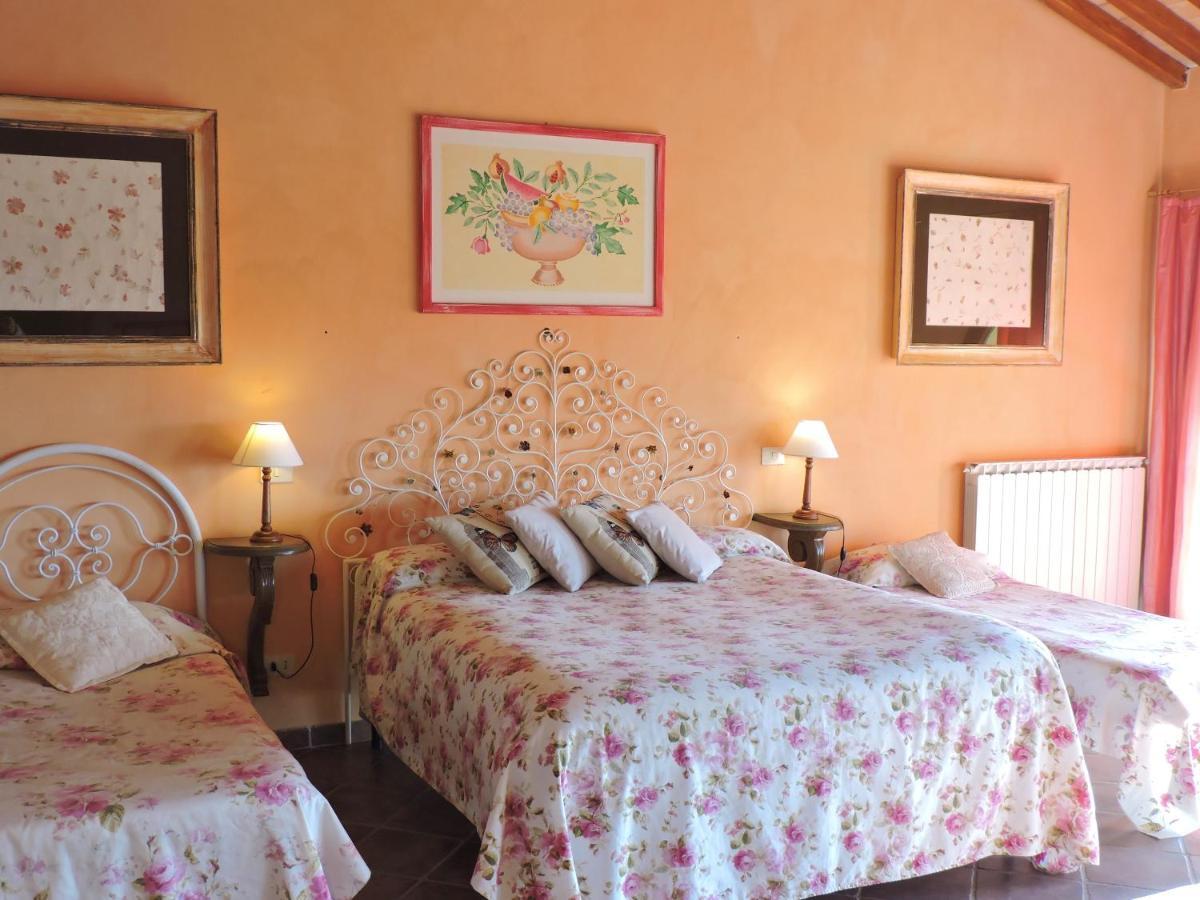 Casale Fedele Family Relax B&B Vicino Al Borgo Ronciglione  Luaran gambar