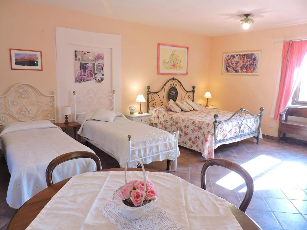 Casale Fedele Family Relax B&B Vicino Al Borgo Ronciglione  Luaran gambar